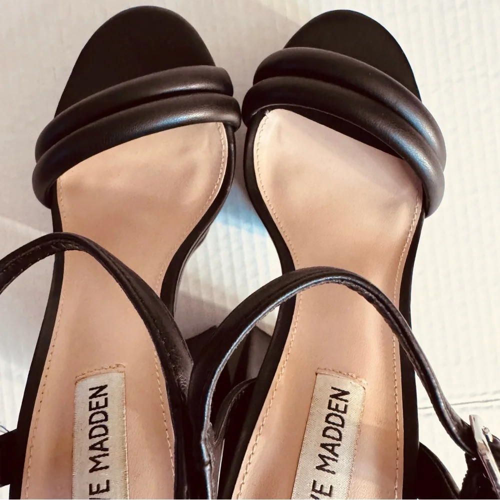 Steve Madden Tille Black Chunky Platform Heels - Picture 5 of 9